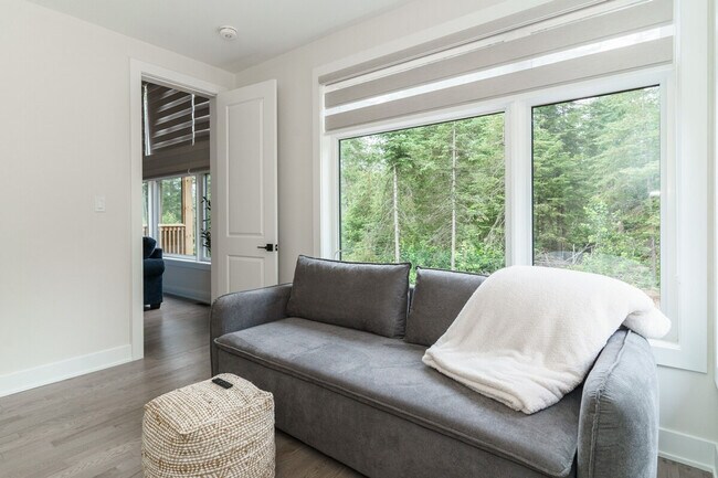 Photo du bâtiment - 1054 Greensview Dr