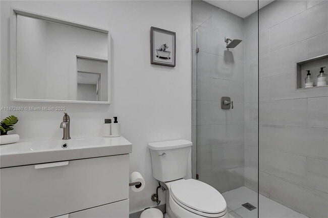 Foto del edificio - 2200 SW 21st St