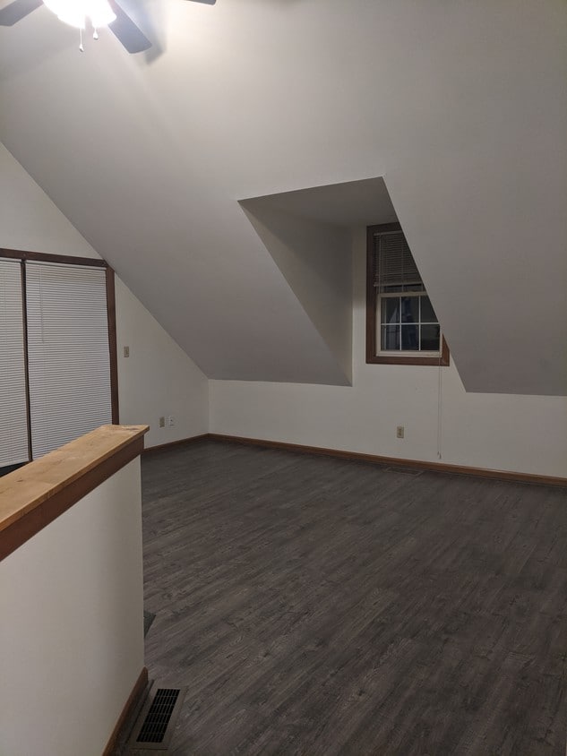 20 Old Manchester Rd, Raymond, NH 03077 Apartments in Raymond, NH