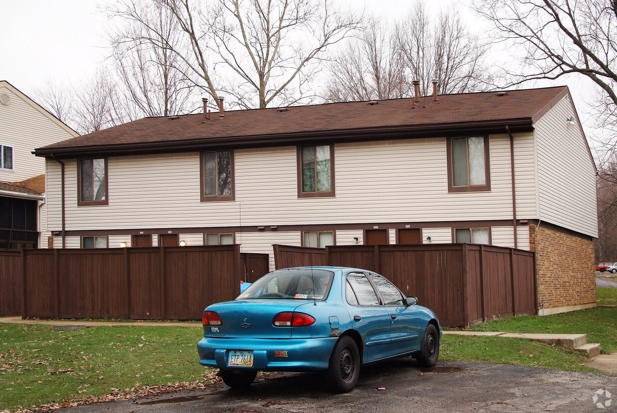 Building Photo - 2356-2366 Echo Valley Dr