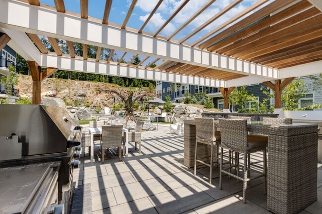 Building Photo - The Residences at Quarry Walk