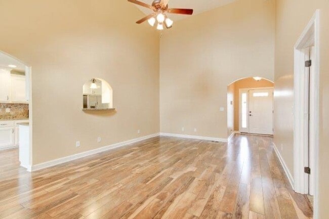 Building Photo - 3746 Silver Fox Ct
