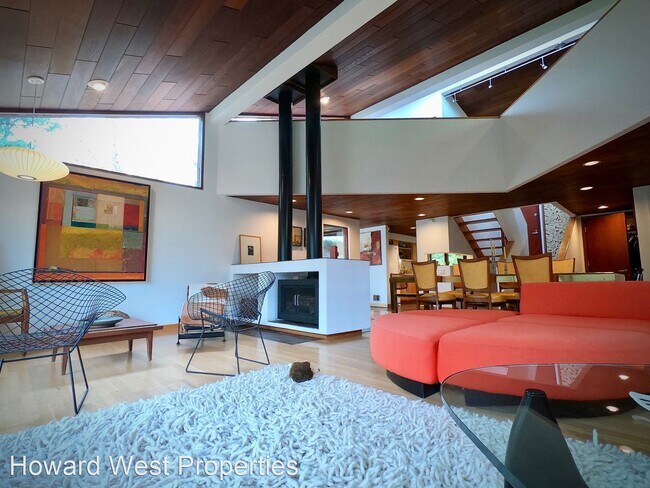 Foto del edificio - 3 br, 2 bath House - 1219 Commercial St
