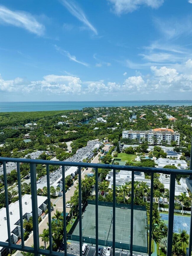 Foto del edificio - 881 Ocean Dr