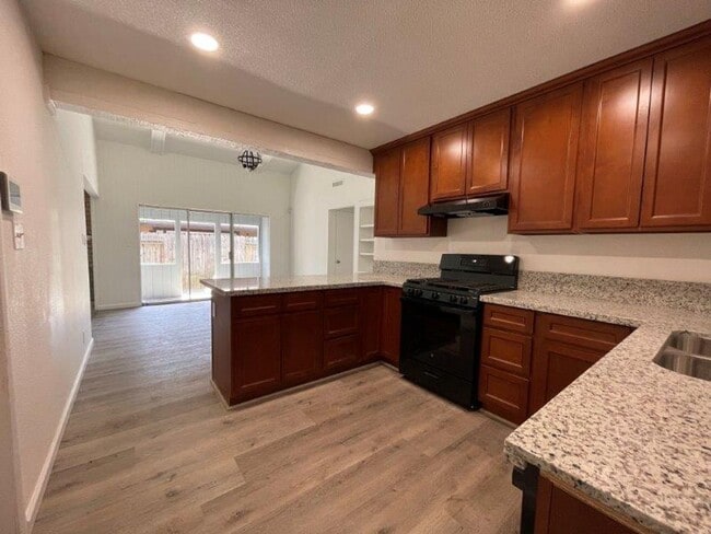 Foto del edificio - Great 3 Bed 2 Bath in Arden Arcade