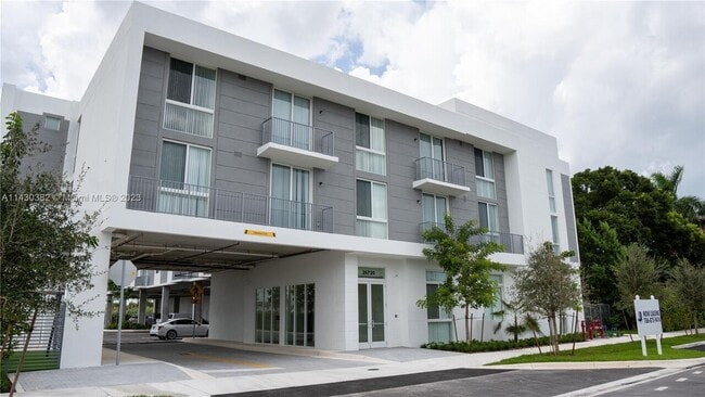 Building Photo - $2,200  26720 Old Dixie Hwy # 201