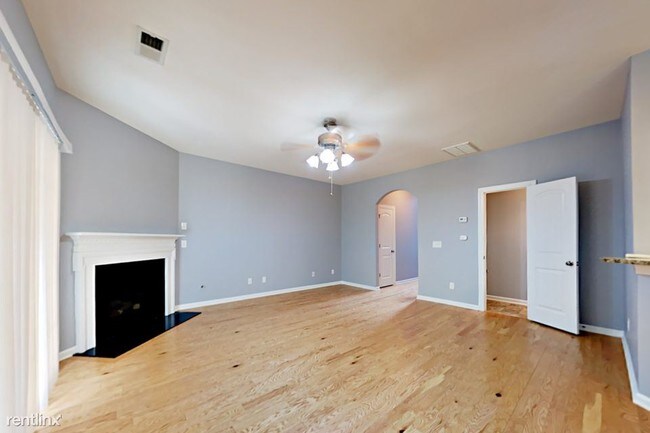 Foto del edificio - 251 Ridge Terrace Ln