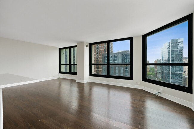 Building Photo - 1030 N State St
