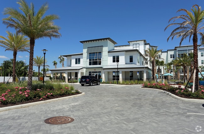 Building Photo - The Residences at Westshore Marina