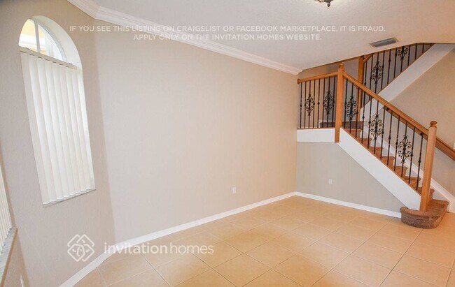 Building Photo - 4957 SW 136th Ave