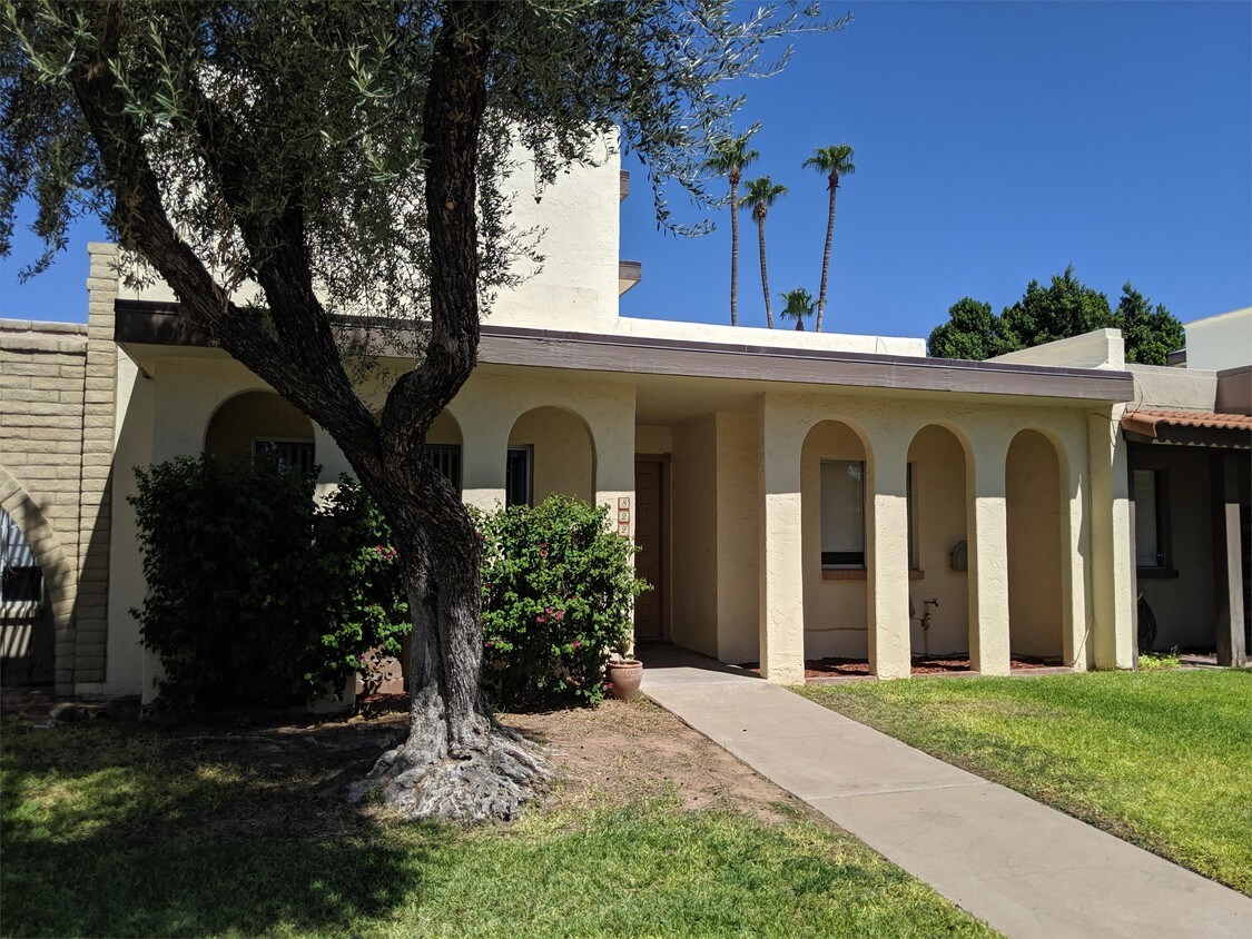 Foto principal - 8220 E Valley Vista Dr