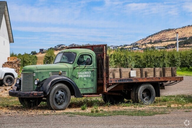 Greenhills Estates borders many orchards and vineyards.