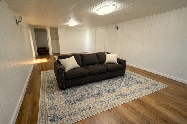 Foto del edificio - 3180 S Breeze Dr