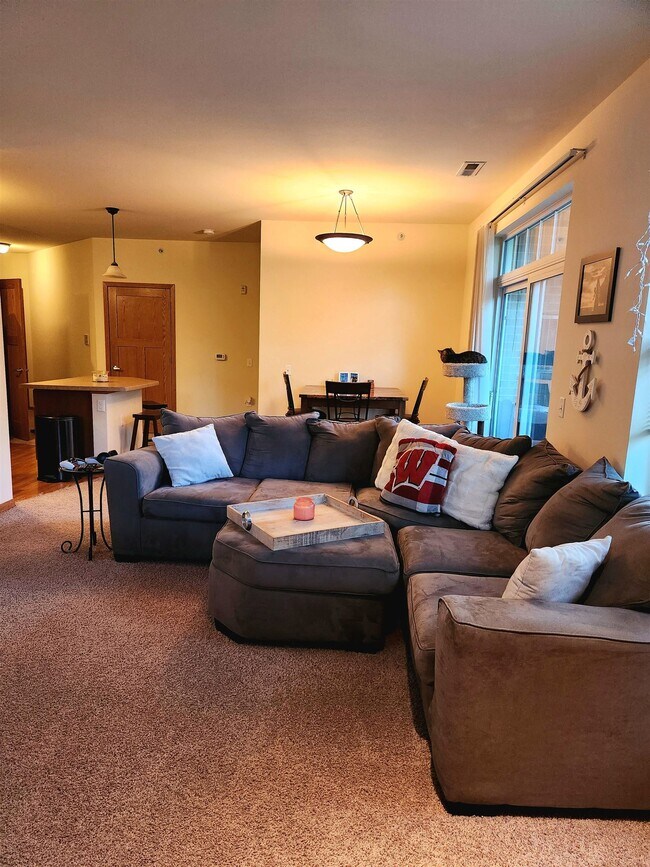 Foto del edificio - 9328 Silverstone Ln