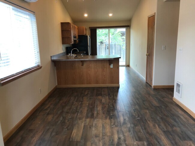 Foto del edificio - 2112 SW 19th St