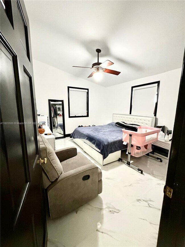Foto del edificio - 15451 SW 208th Ave