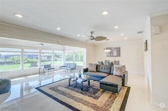 Building Photo - 4912 Seville Ct