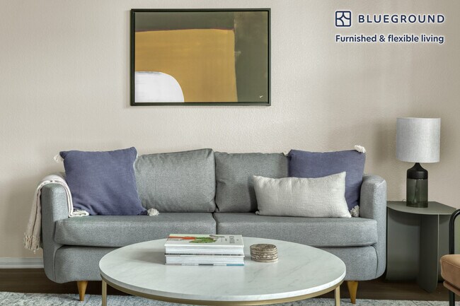 Building Photo - 1137 N Central Ave