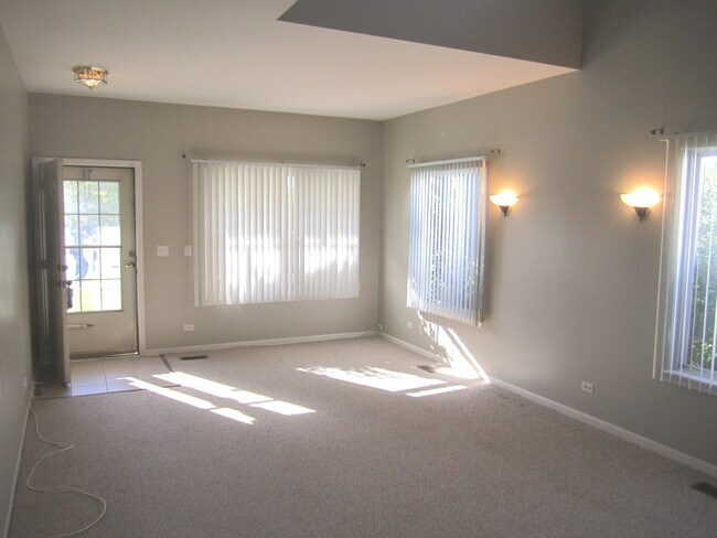 Foto del edificio - 2828 Cedar Glade Dr