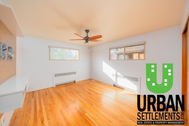 Building Photo - 3423 S Grand Blvd