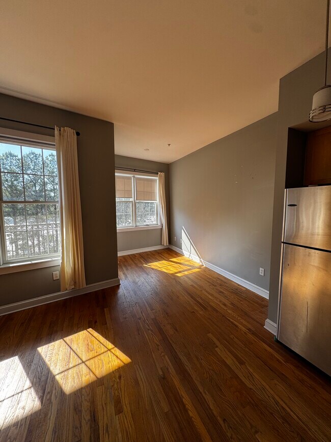 Foto del edificio - 680 Greenwood Ave NE
