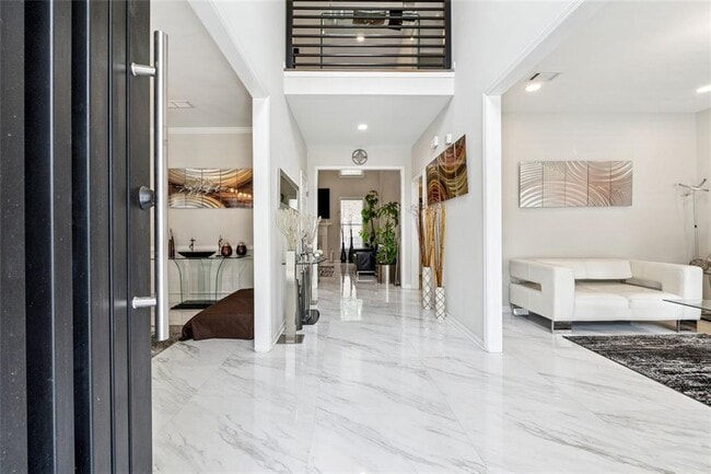 Foto del edificio - 220 Fieldsborn Ct NE
