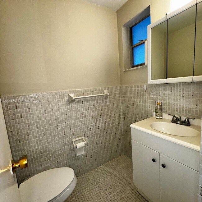 Foto del edificio - 215 SE 3rd Ave