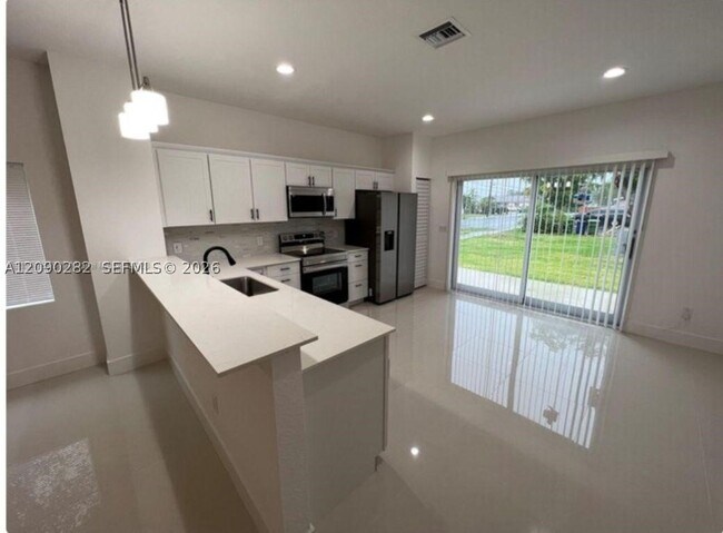 Foto del edificio - 216 NW 9th St