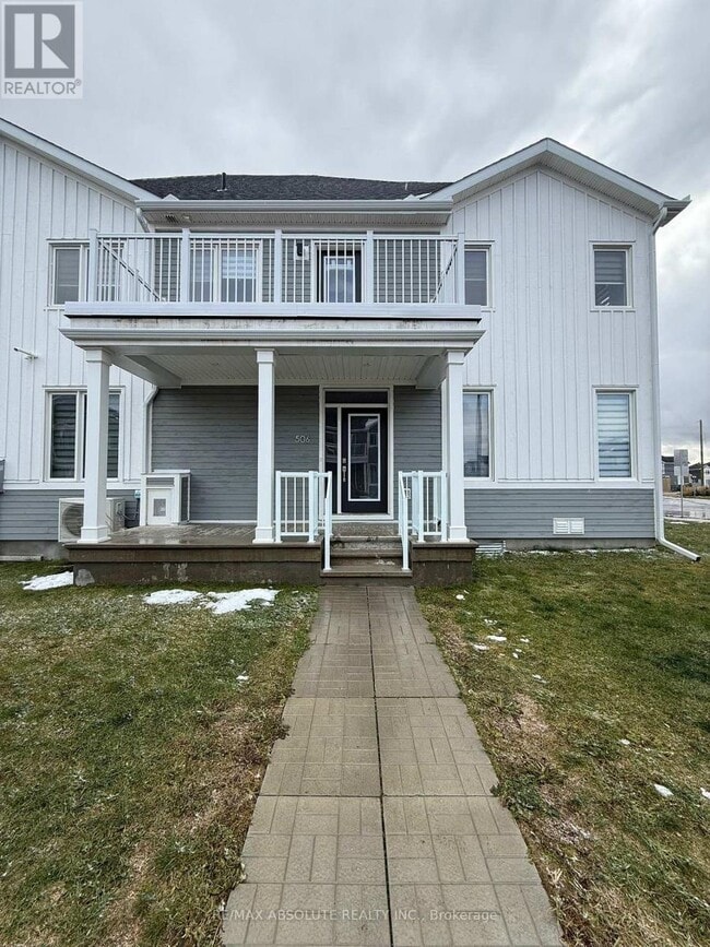 Building Photo - 506 Oldenburg Ave