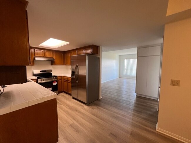 Foto del edificio - Must See! Two bedroom two bathroom condo i...