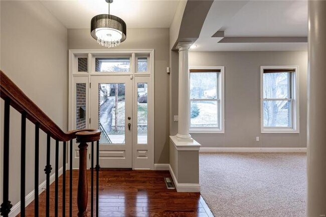 Building Photo - 3 bedroom in St Charles MO 63301