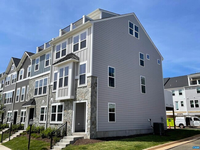 Foto del edificio - 2012 Meyers Wy