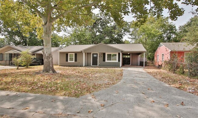 Foto del edificio - 4826 Larkspur St