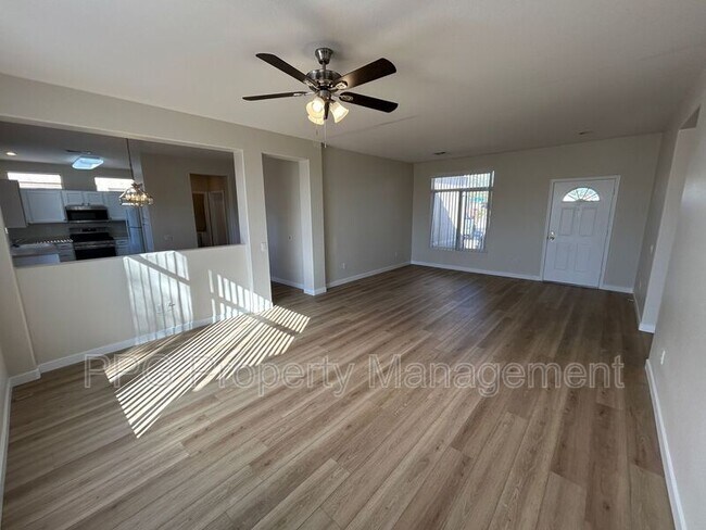 Foto del edificio - 14759 W Gunsight Dr