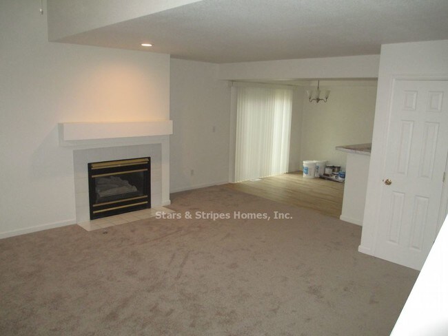 Building Photo - 1741 S Pagosa Way