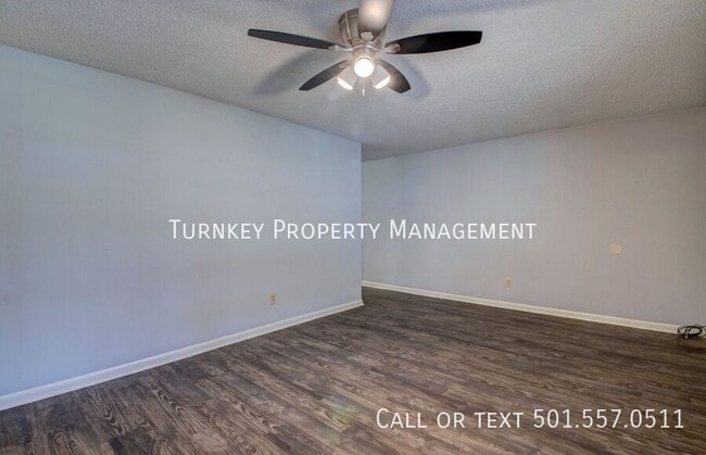 Building Photo - 2 E Laramie Dr