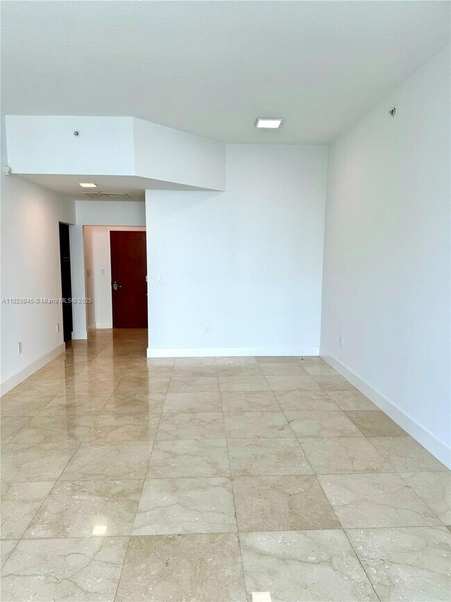 Foto del edificio - 31 SE 5th St