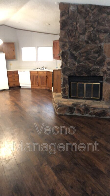 Foto del edificio - 201 S Preston Rd