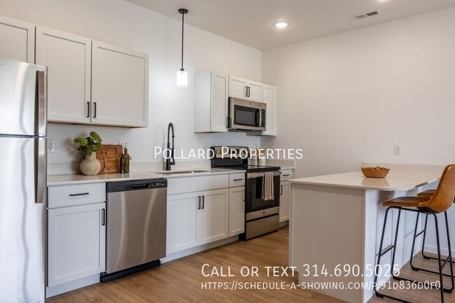 Building Photo - 714 Parkview Dr