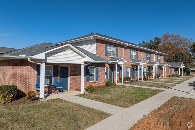 Foto del edificio - Castlewood Apartments - Huntsville, AL