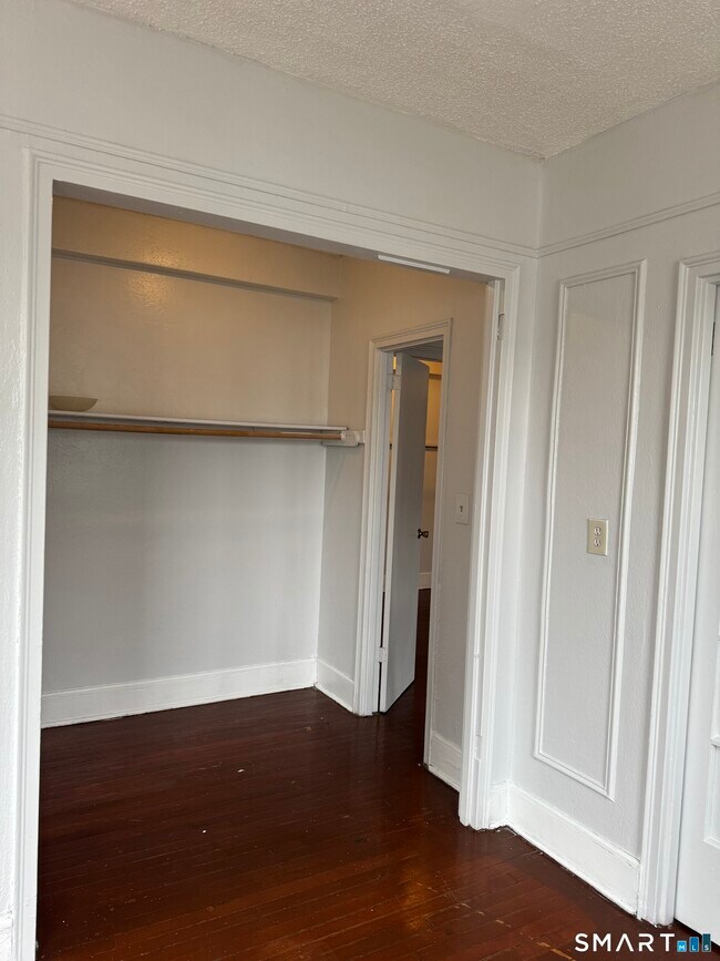 Foto del edificio - 144 Grove St