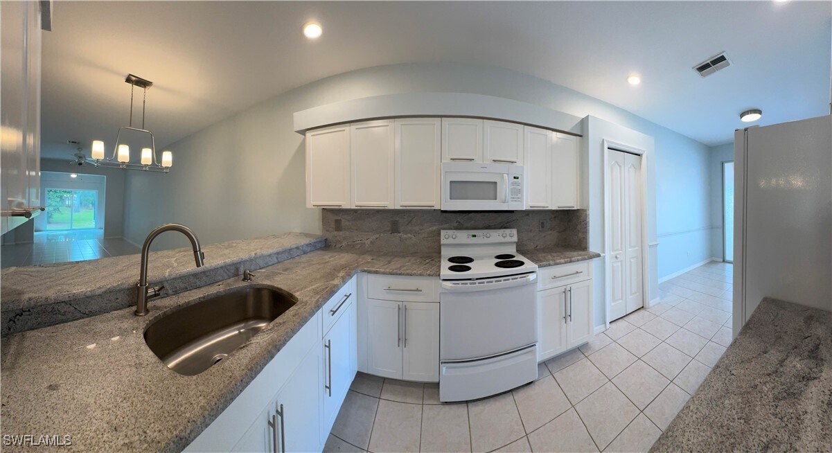Foto del edificio - 20653 Country Barn Dr