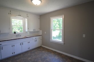 Building Photo - 1214 Teal St