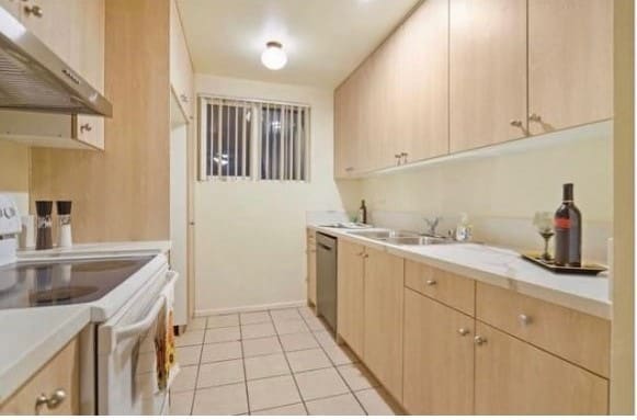 Foto del edificio - 22855 Vanowen St