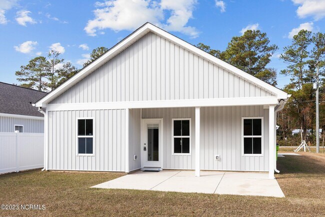 Building Photo - 176 Norris Rd