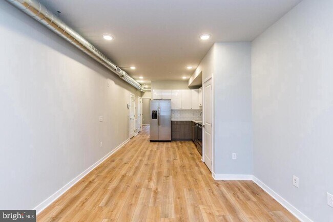 Foto del edificio - 2553 N Front St