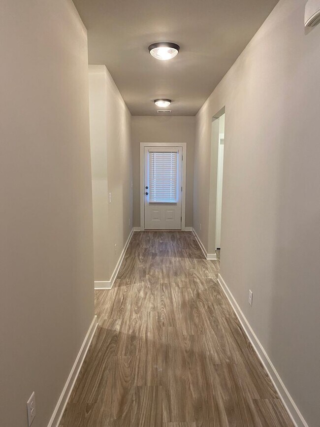 Foto del edificio - Home for Rent in Jemison, AL...COMING SOON!