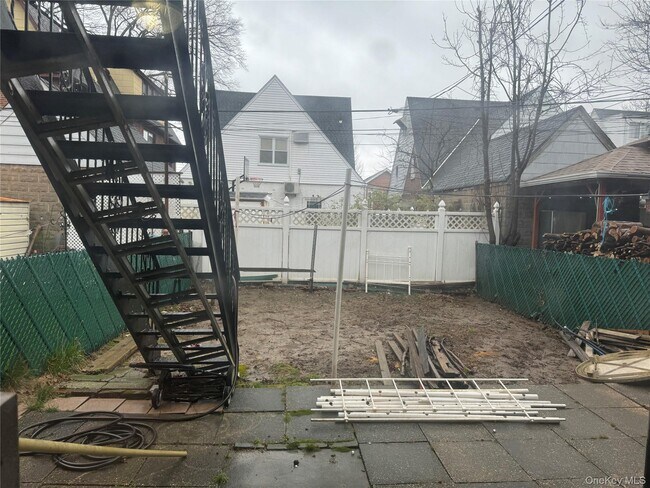 Foto del edificio - 150-19 26th Ave