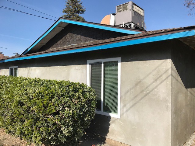 Building Photo - 420 W Goshen Ave