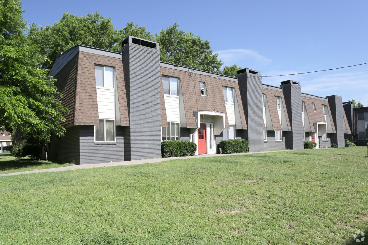 The Belmont 1800 N Rockwell Ave Bethany, OK Apartments for Rent in